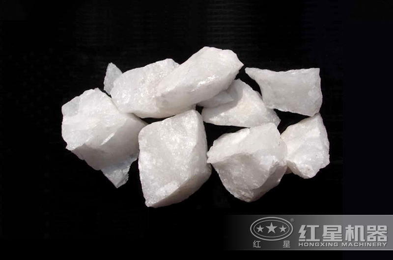 生產(chǎn)能手用途廣，石英石錘式破碎機(jī)就是如此的強(qiáng)大